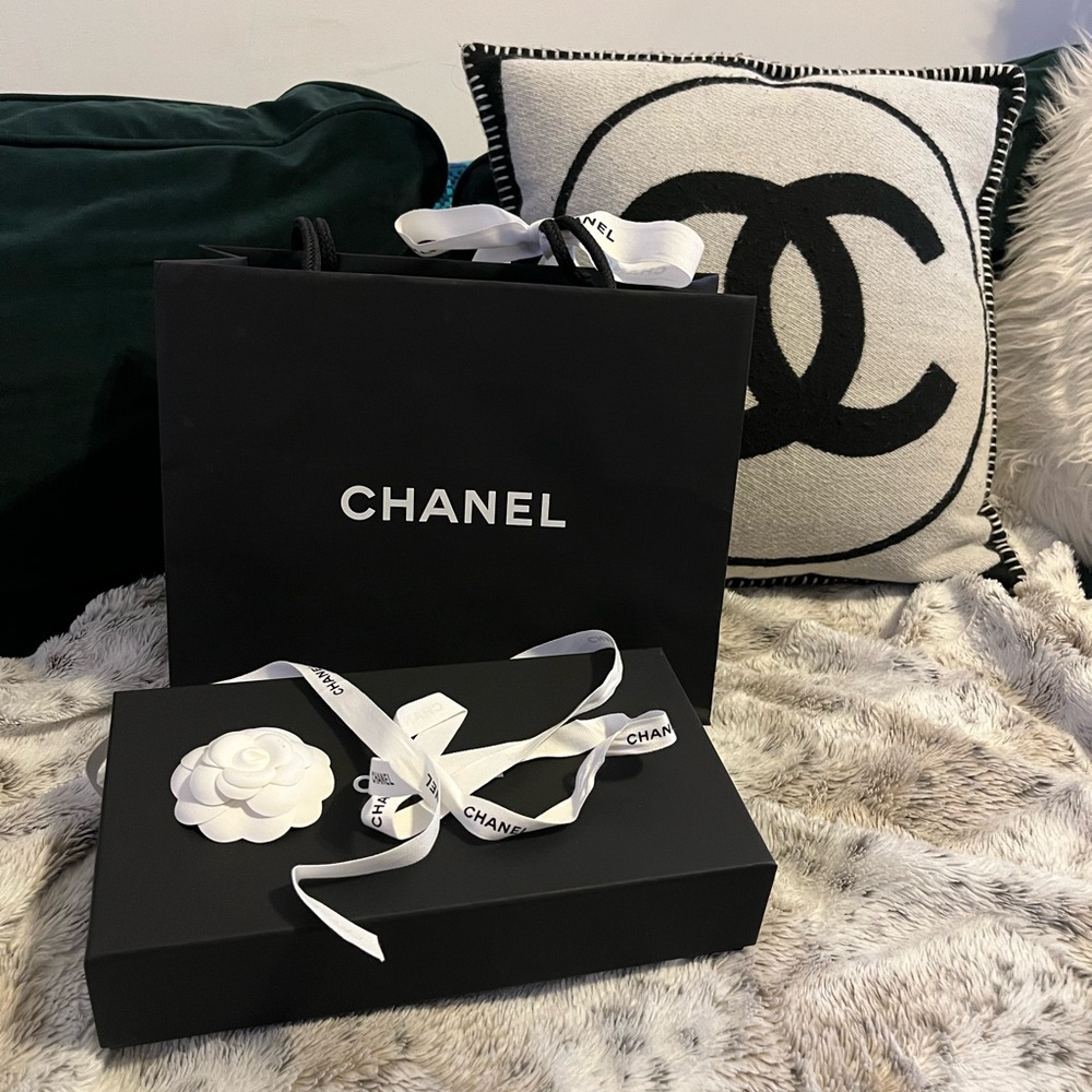 Chanel EMPTY Shopping Bag and Box - Gift Set